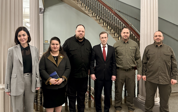 Украинская делегация на встрече в Вашингтоне с советником президента США по нацбезопасности Джейком Салливаном
