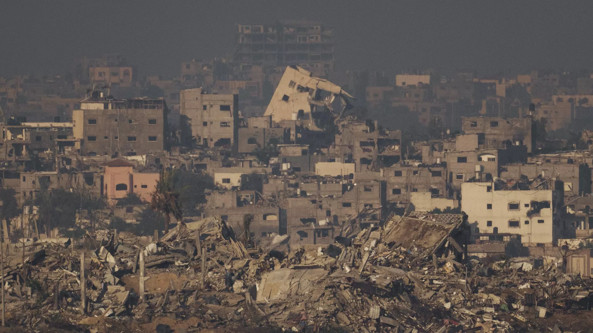 Κατεστραμμένα κτίρια ως αποτέλεσμα ισραηλινής αεροπορικής επιδρομής στα βόρεια της Λωρίδας της Γάζας - RIA Novosti, 1920, 12/07/2023