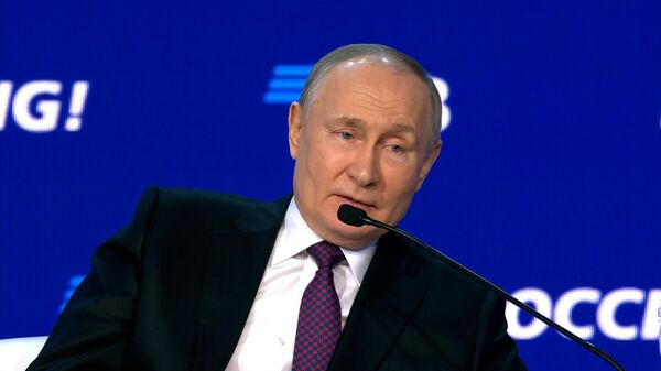 Нас никто не сможет затормозить – Путин о развитии России