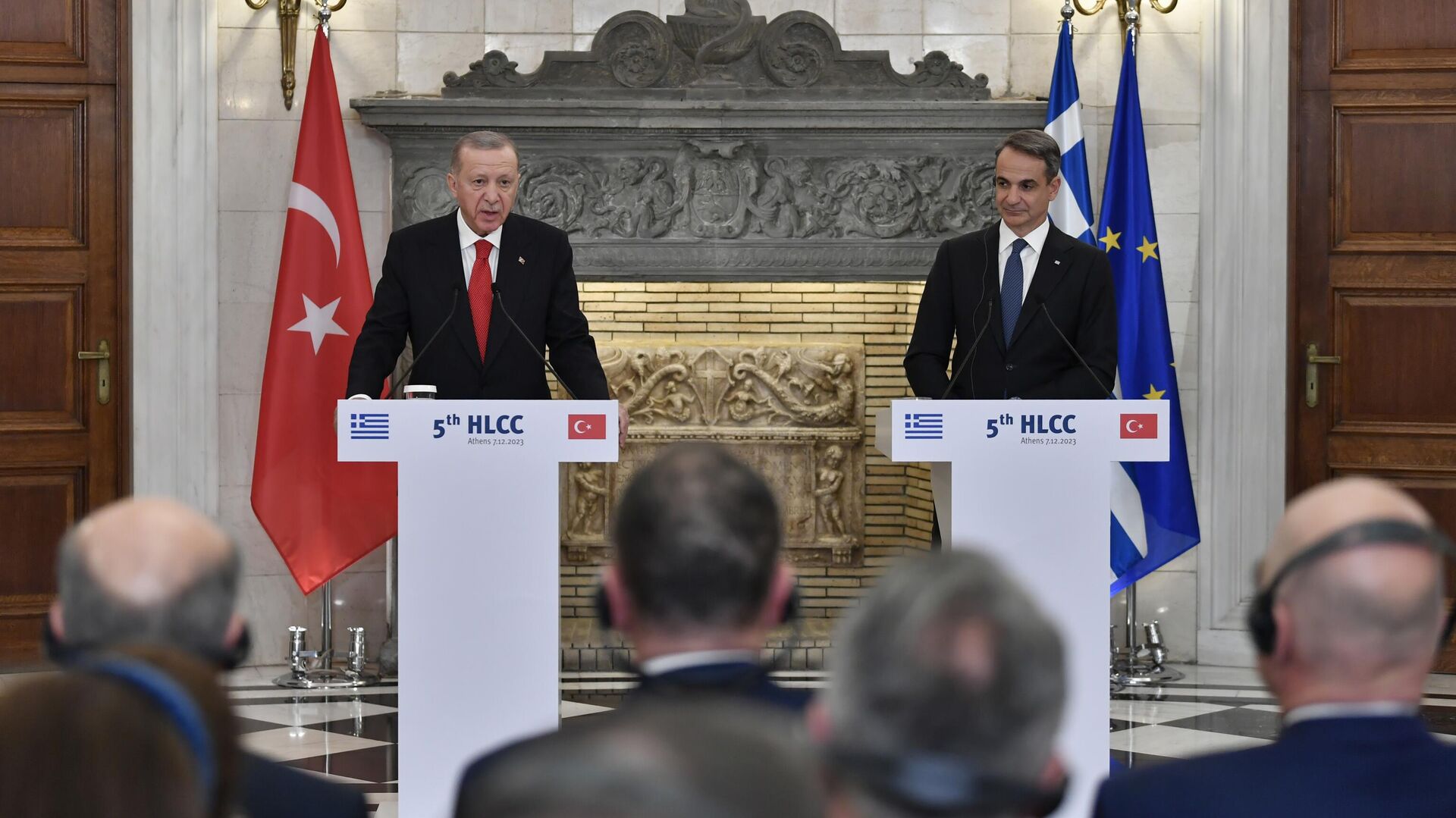 Премьер-министр Греции Кириакос Мицотакис и президент Турции Реджеп Тайип Эрдоган во время встречи в Афинах. 7 декабря 2023 - РИА Новости, 1920, 07.12.2023