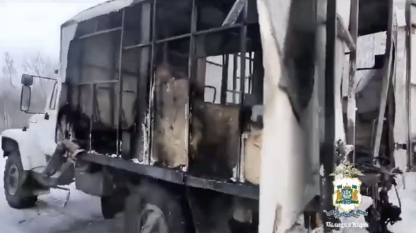 Место происшествия, где произошло возгорание кузова грузовика в Ханты-Мансийском автономном округе