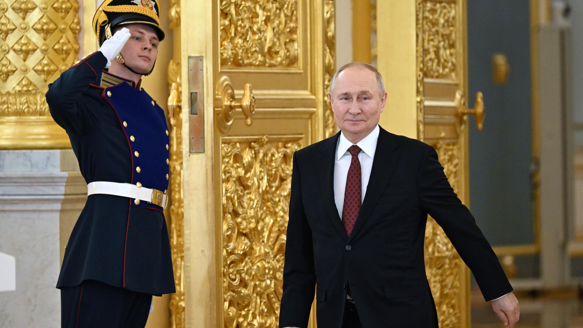 Сколько резиденций у Путина: официальный и не официальный список
