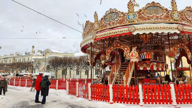  Рождественская ярмарка в центре Санкт-Петербурга