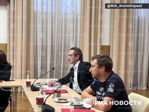 Инициативная группа по выдвижению Путина на выборы 2024 года начала работу Инициативная группа по выдвижению Путина на выборы 2024 года начала работу