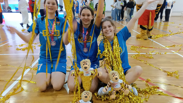 Команда баскетболисток из города Тосно заняла второе место в финале Всероссийского фестиваля детского дворового баскетбола 