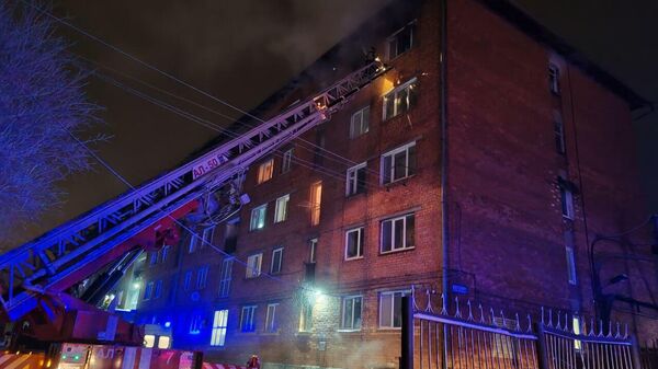 Пожар в многоквартирном доме в 1-м Советском переулке в Иркутске
