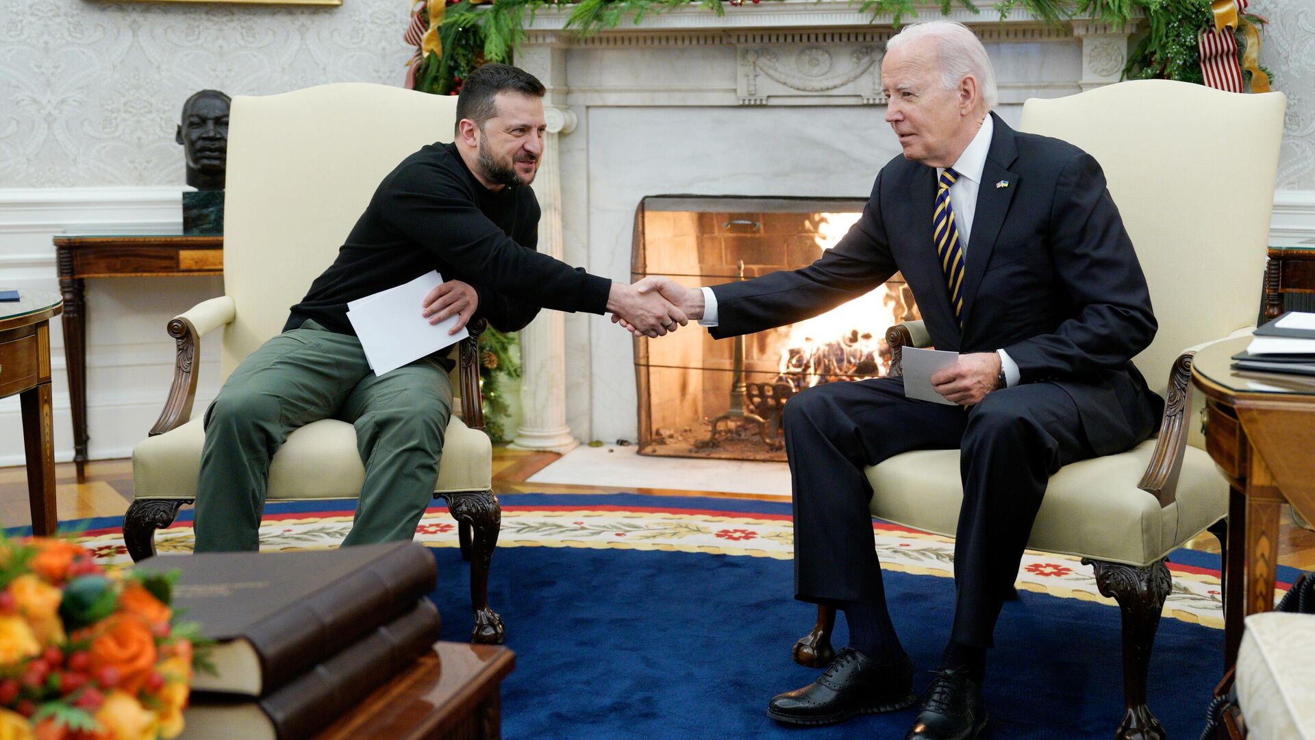 Президент Украины Владимир Зеленский и президент США Джо Байден0
