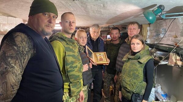 Волонтеры привезли икону медикам одного из подразделений на Донецком направлении