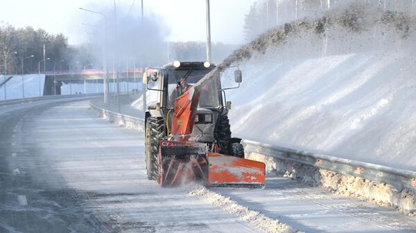 Очистка дороги от снега