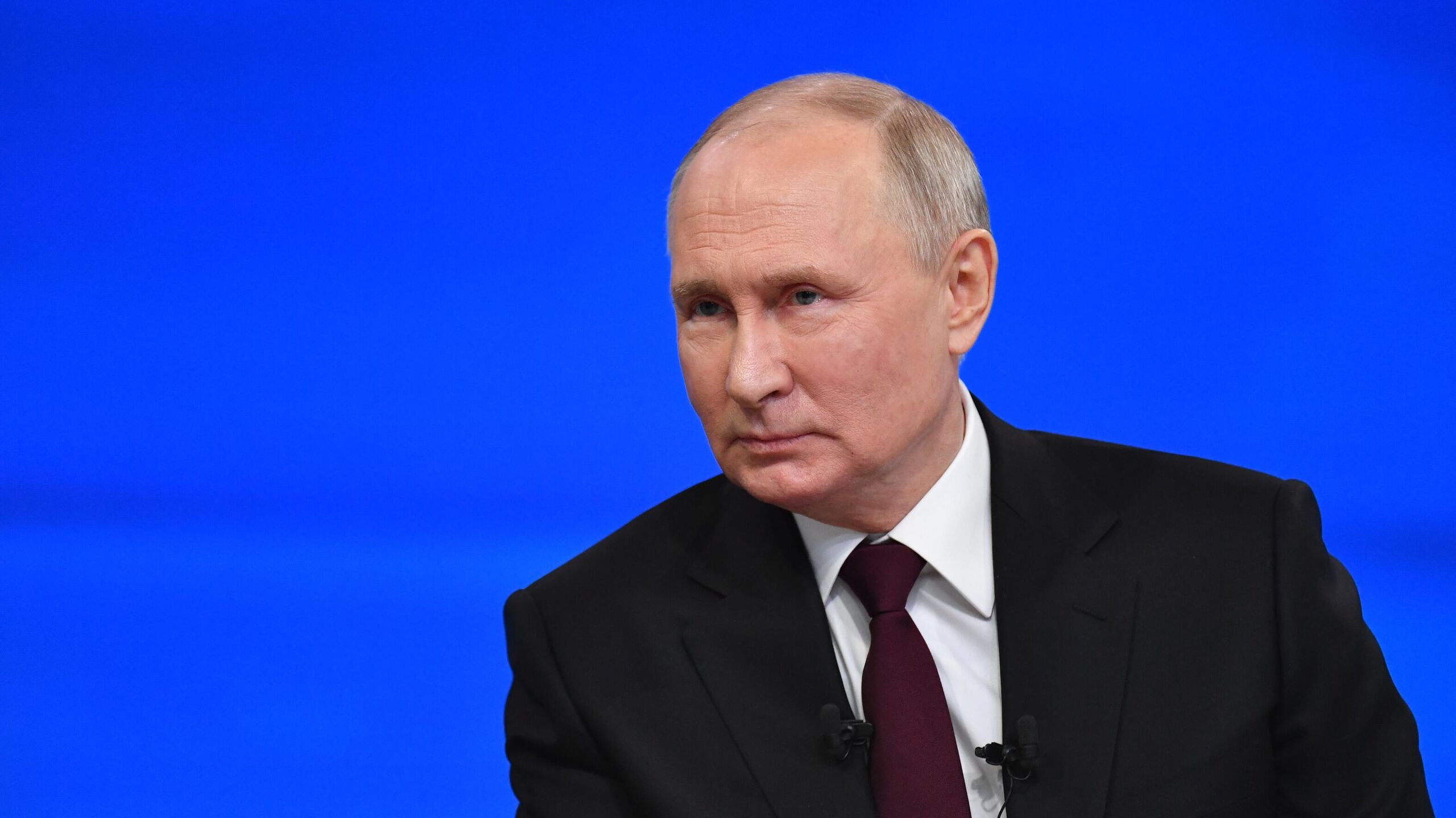 Многие обращения россиян к прямой линии Путина уже выполнили, сообщили СМИ Многие обращения россиян к прямой линии Путина уже выполнили, сообщили СМИ