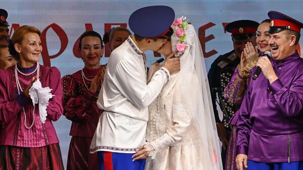 Свадьба в традициях донских казаков на Международной выставке-форуме Россия 