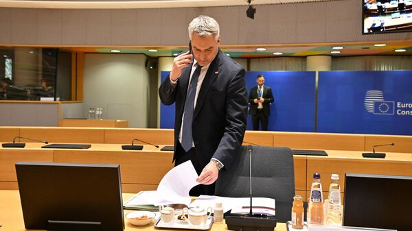 Канцлер Австрии Карл Нехаммер на заседании в штаб-квартире ЕС в Брюсселе
