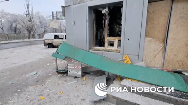 Последствия обстрела заправочной станции в Донецке. 16 декабря 2023
