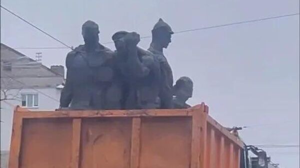 Снесенный памятник экипажу бронепоезда Таращанец в Киеве