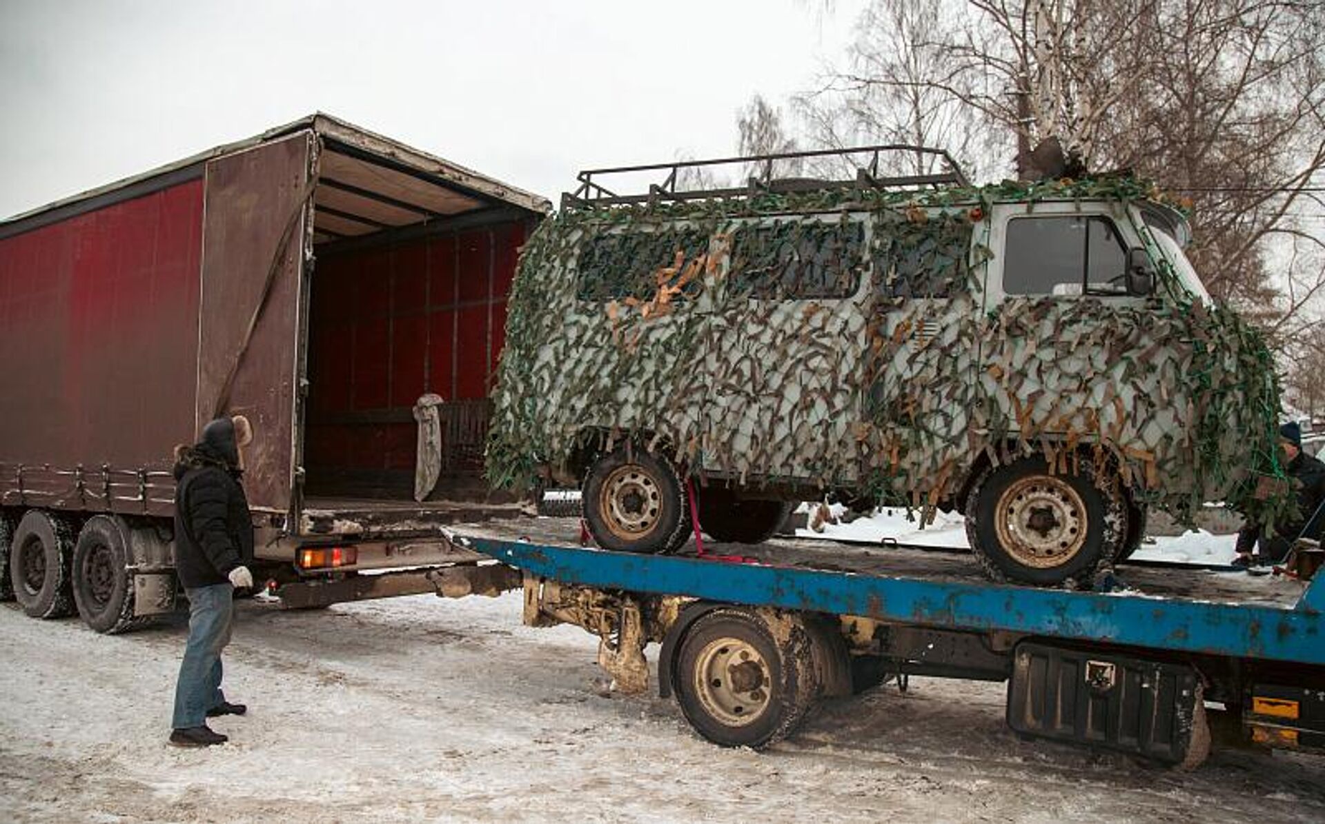 Рекордный по объему груз отправили в зону СВО из Архангельской области -  РИА Новости, 18.12.2023