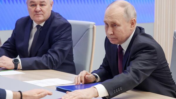Путин подает документы в Центризбирком