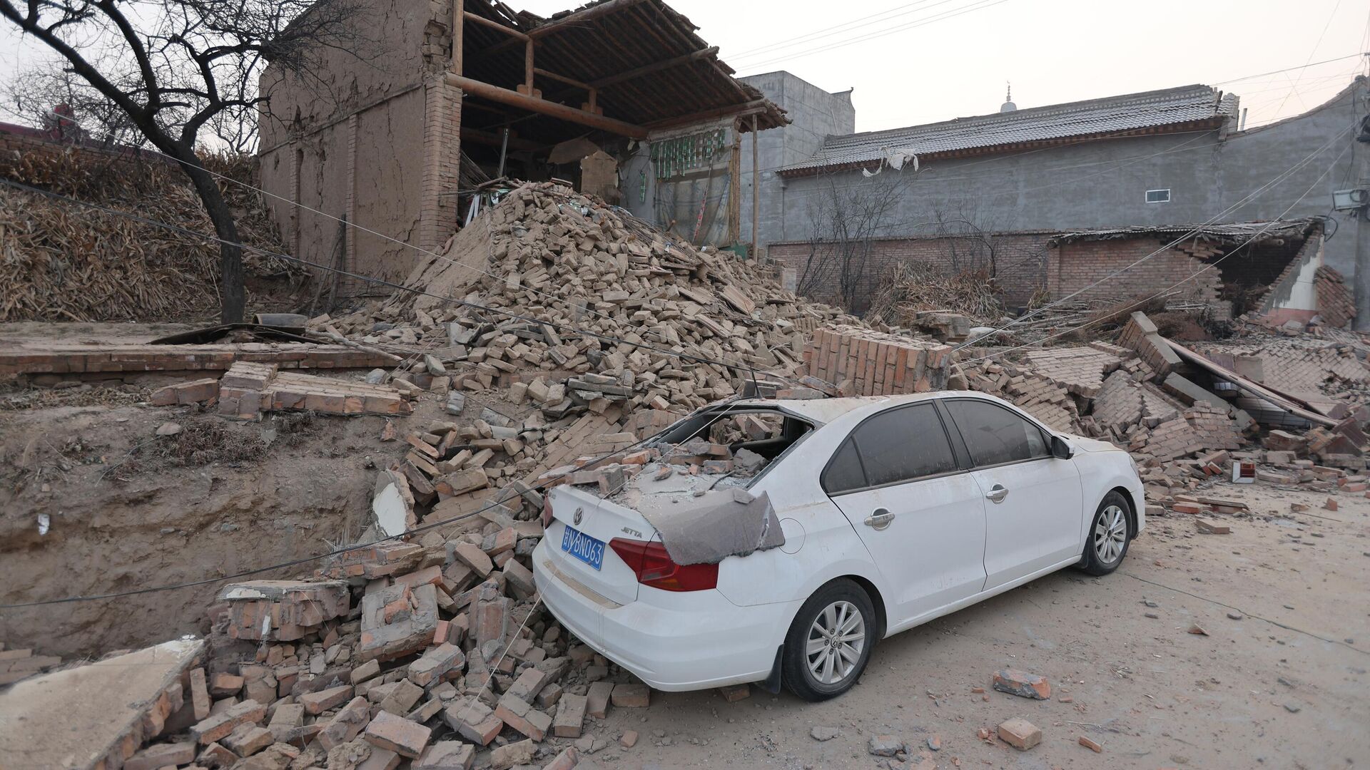 Разрушения после землетрясения на северо-западе Китая - РИА Новости, 1920, 19.12.2023