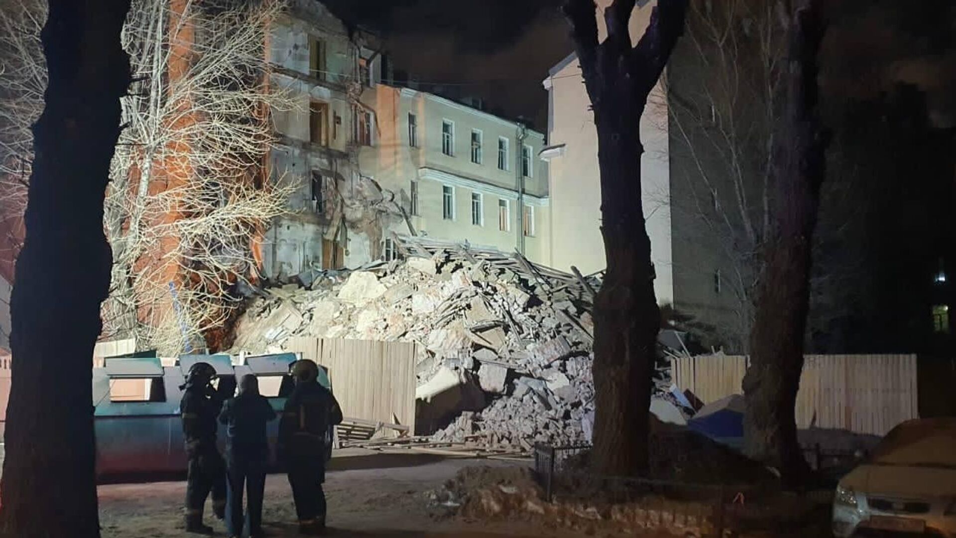 Последствия обрушения нежилого здания в Санкт-Петербурге - РИА Новости, 1920, 20.12.2023