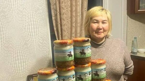 Фельдшер из Башкирии Альбина Бурангулова передала в зону СВО 100 банок домашней тушенки