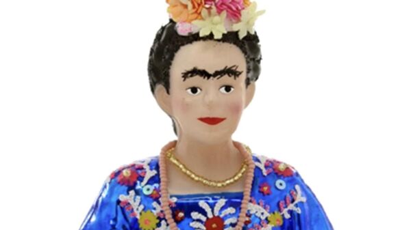 Елочная игрушка с изображением Фриды Кало