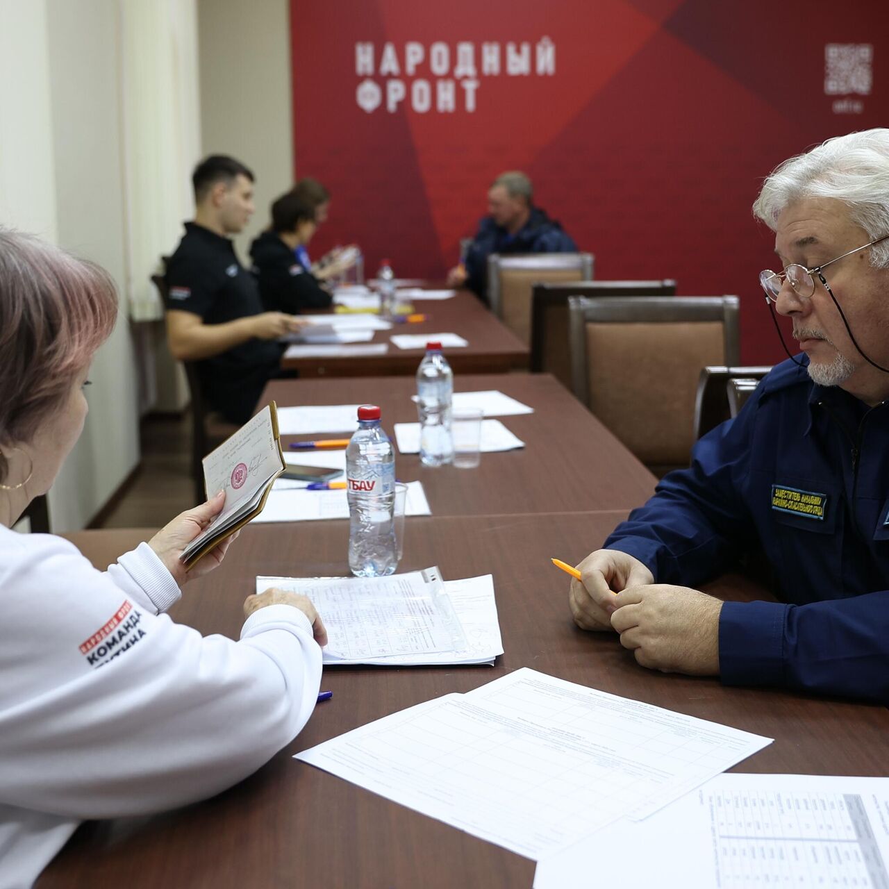 В штабе Народного фронта начался сбор подписей за Путина - РИА Новости,  23.12.2023