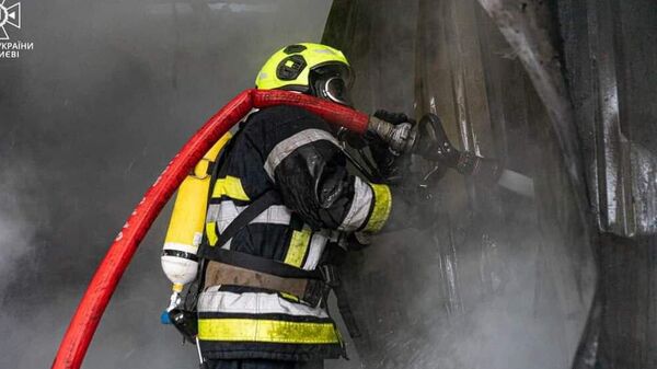 Сотрудник пожарной службы Украины
