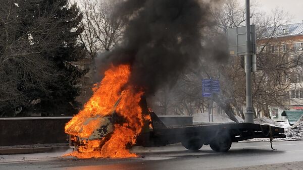 Возгорание автомобиля на Каширском шоссе в Москве. 24 декабря 2023