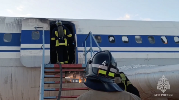 Место возгорания макета воздушного судна Ту-154 на территории зоопарка в Чите. 25 декабря 2023