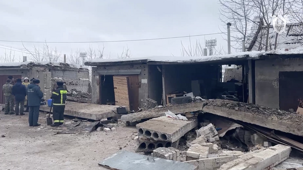 Место обрушения гаража вследствие пожара в Иваново