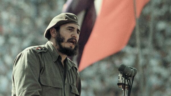 Премьер-министр Кубы, лидер кубинской революции Фидель Кастро во время выступления на митинге дружбы между народами СССР и Республики Куба