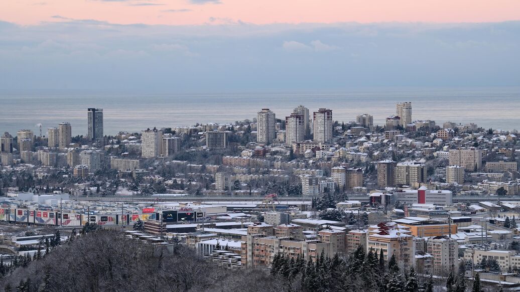 В Сочи и "Сириусе" объявили беспилотную опасность