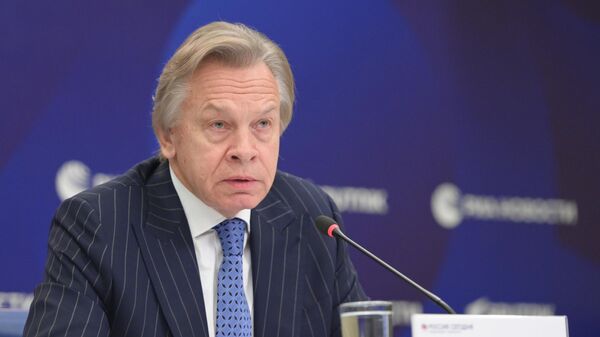 Председатель Комиссии Совета Федерации по информационной политике и взаимодействию со СМИ Алексей Пушков