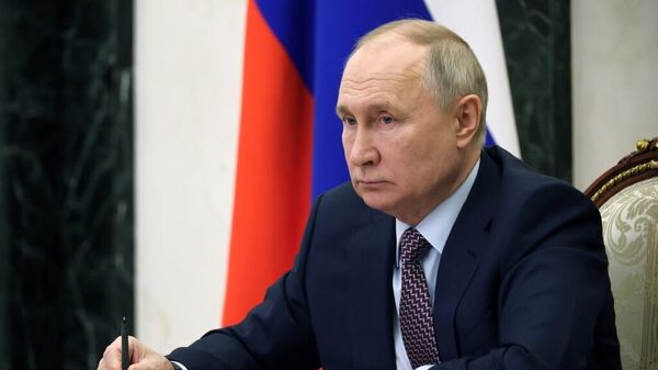 Путин на заседании Госсовета по вопросам учителей и наставников