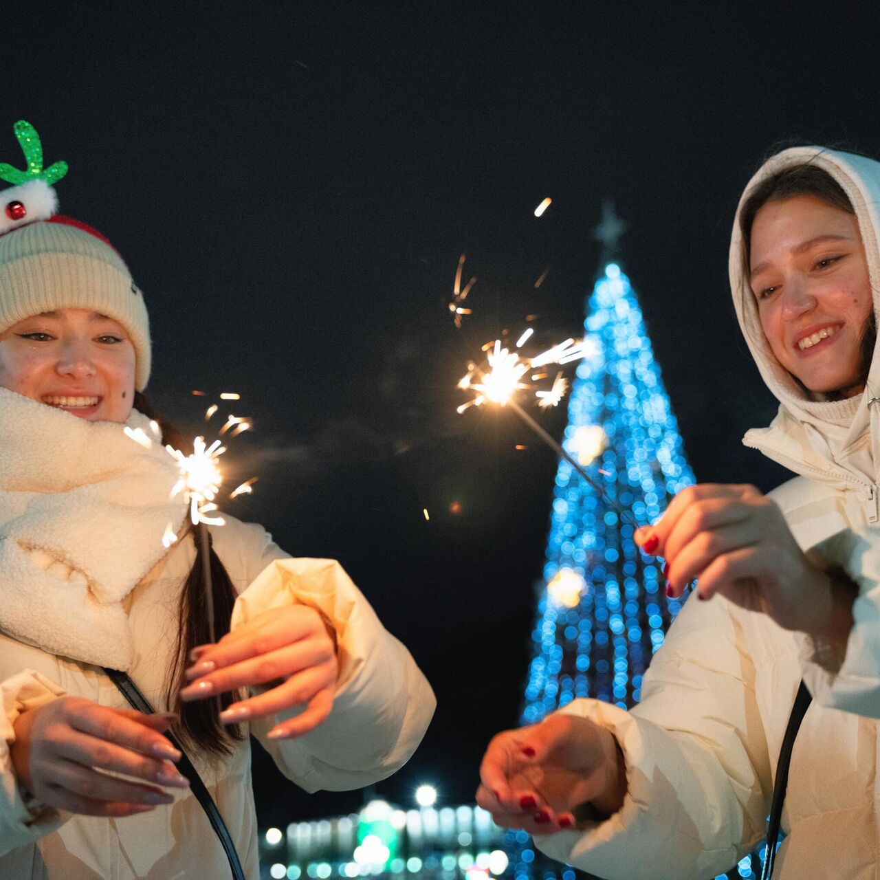 Наступление Нового 2024 года в городах России по московскому времени - РИА  Новости, 31.12.2023