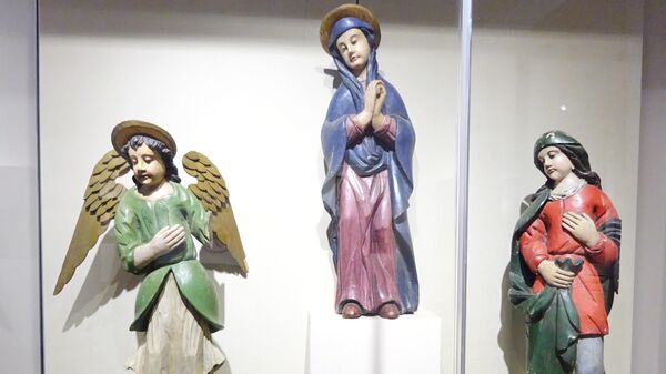 Музейный центр Палаты. Ангел, Богоматерь и жена-мироносица (XVIII век)