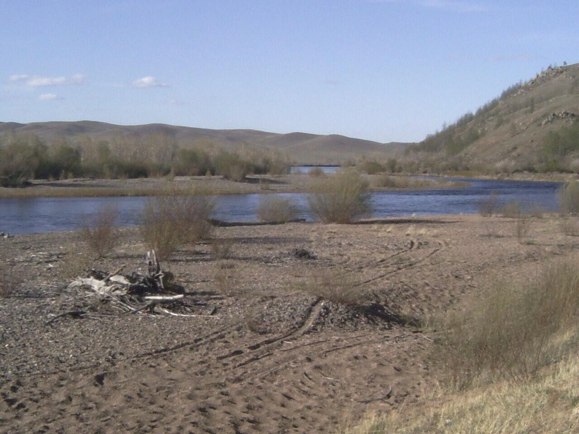 Река в монголии и забайкалье. Река Онон Монголия. Река Онон Забайкальского края Чингисханом. Делюн-Болдок, Монголия.