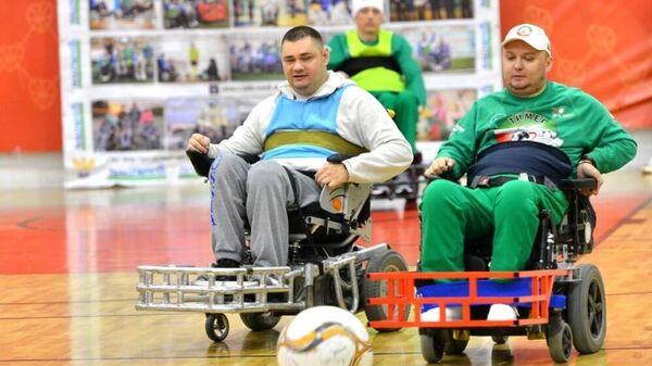 Новогодний турнир по футболу на колясках прошел в Санкт-Петербурге