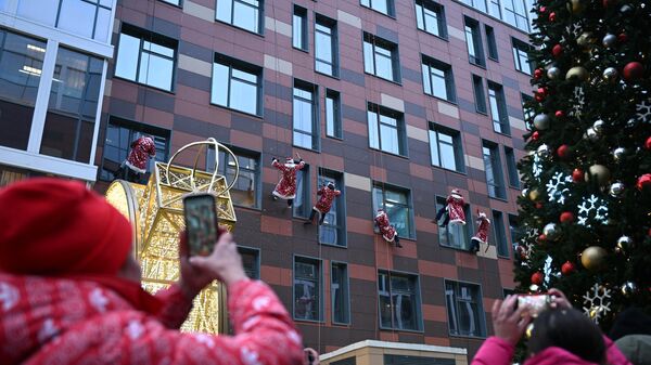 Акция Новогодний десант для пациентов Морозовской детской больницы