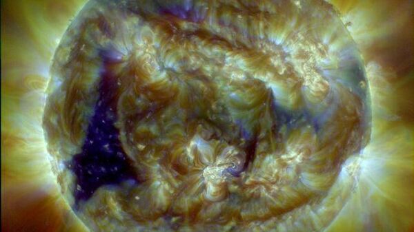 Изображение поверхности Солнца в ультрафиолетовом спектре отражает турбулентность его атмосферы. Фото сделано Обсерваторией солнечной динамики (SDO) НАСА 29 ноября 2023-го