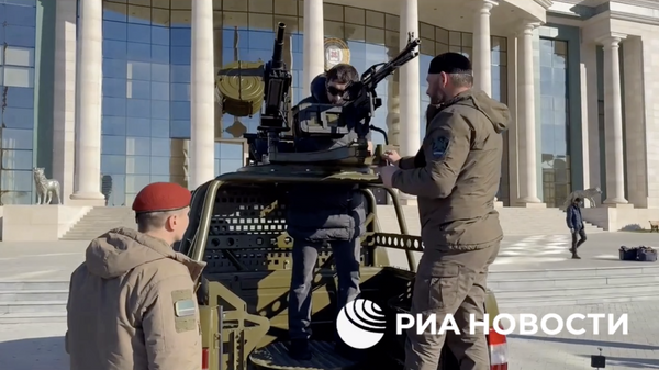 Демонстрация экспериментального образца джихад-машины в Грозном. 29 декабря 2023