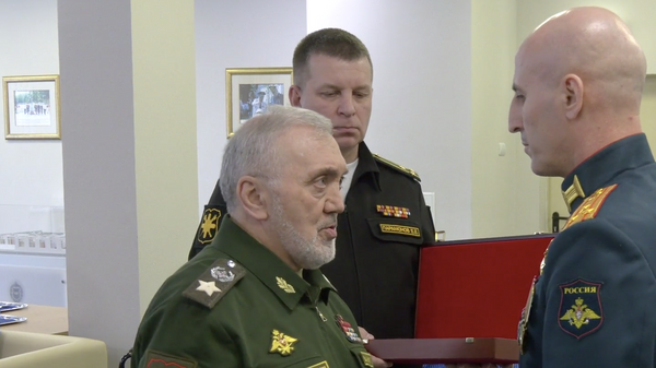 Первый замминистра обороны Руслан Цаликов во время вручения госнаград участникам СВО
