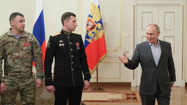 Владимир Путин проводит в Ново-Огареве встречу с участниками СВО