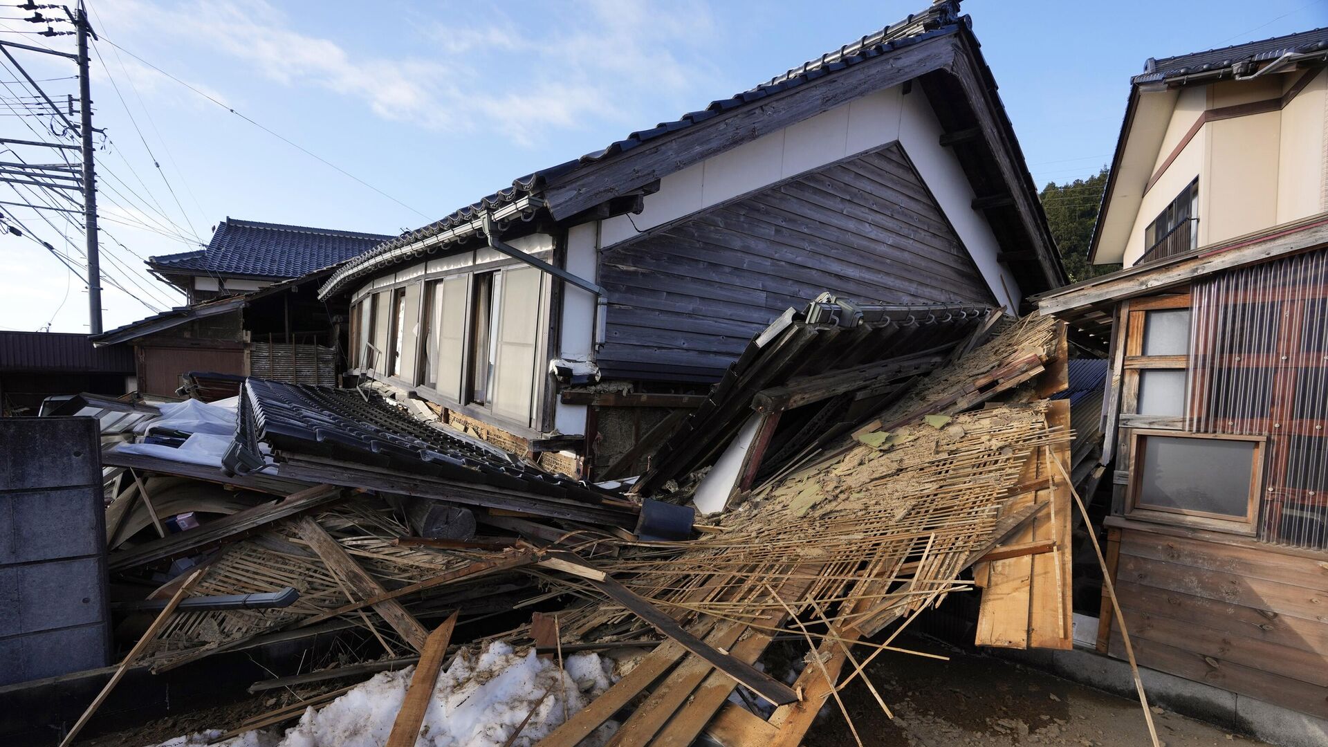 Последствия землетрясения в префектуре Исикава в Японии. 2 января 2024 - РИА Новости, 1920, 02.01.2024