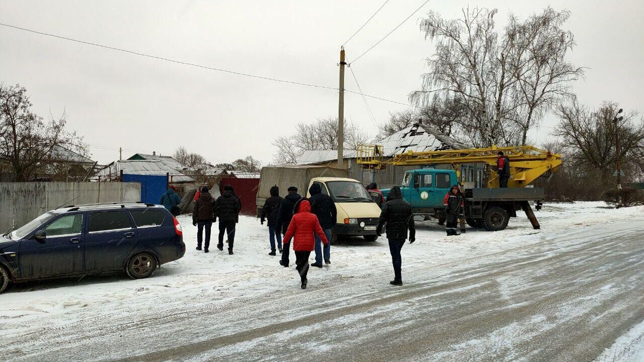 Под Воронежем, где упал боеприпас, пострадали более сотни домов - РИА  Новости, 03.01.2024