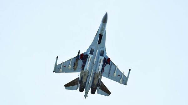Истребитель Су-35 вылетает на задание в зоне СВО