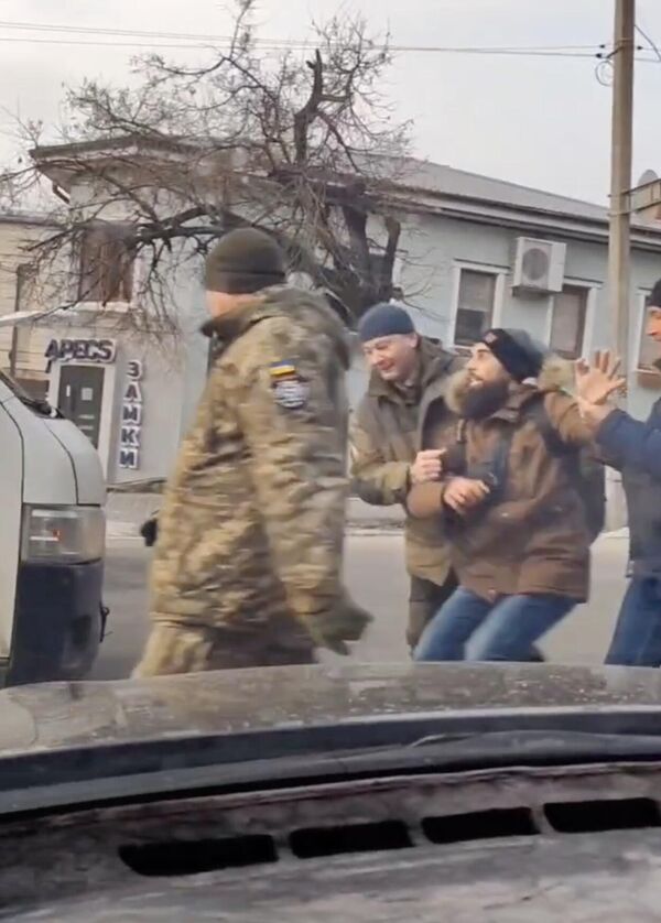 Люди в военной форме похитили с улицы молодого человека в Харькове