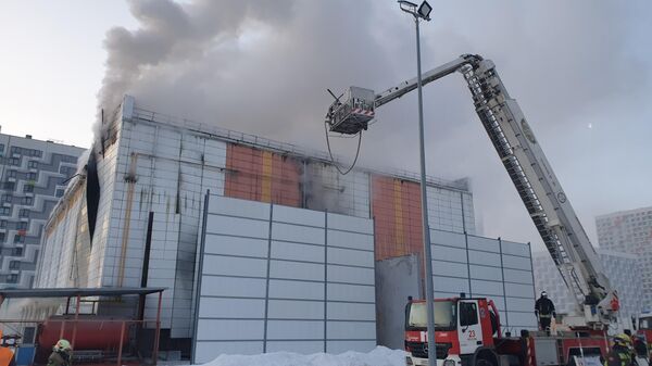Ликвидация пожара на электроподстанции в Высоковольтном проезде в Москве