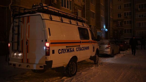 Аварийно-спасательный транспорт на месте обстрела в Белгороде
