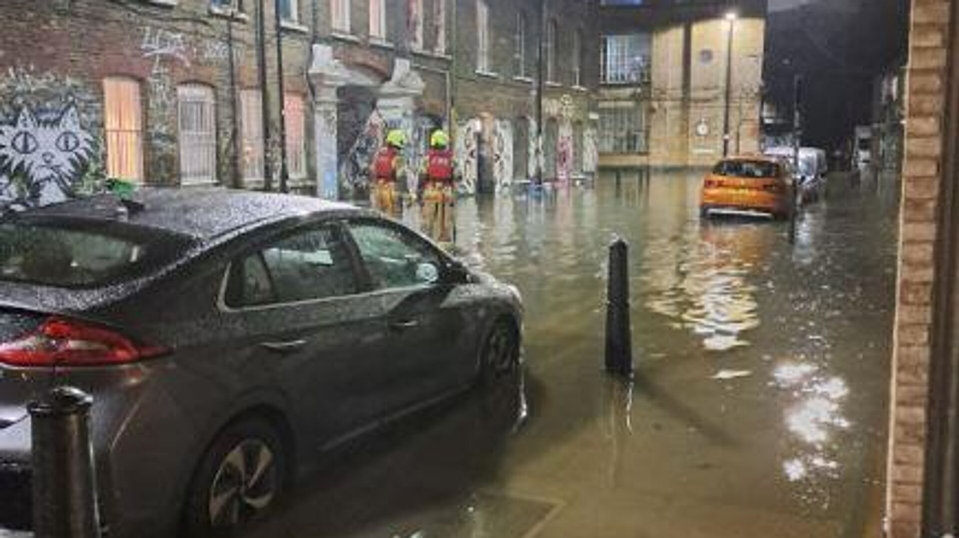 Последствия наводнений после обильных дождей в Лондоне. 5 января 2024 - РИА Новости, 1920, 05.01.2024