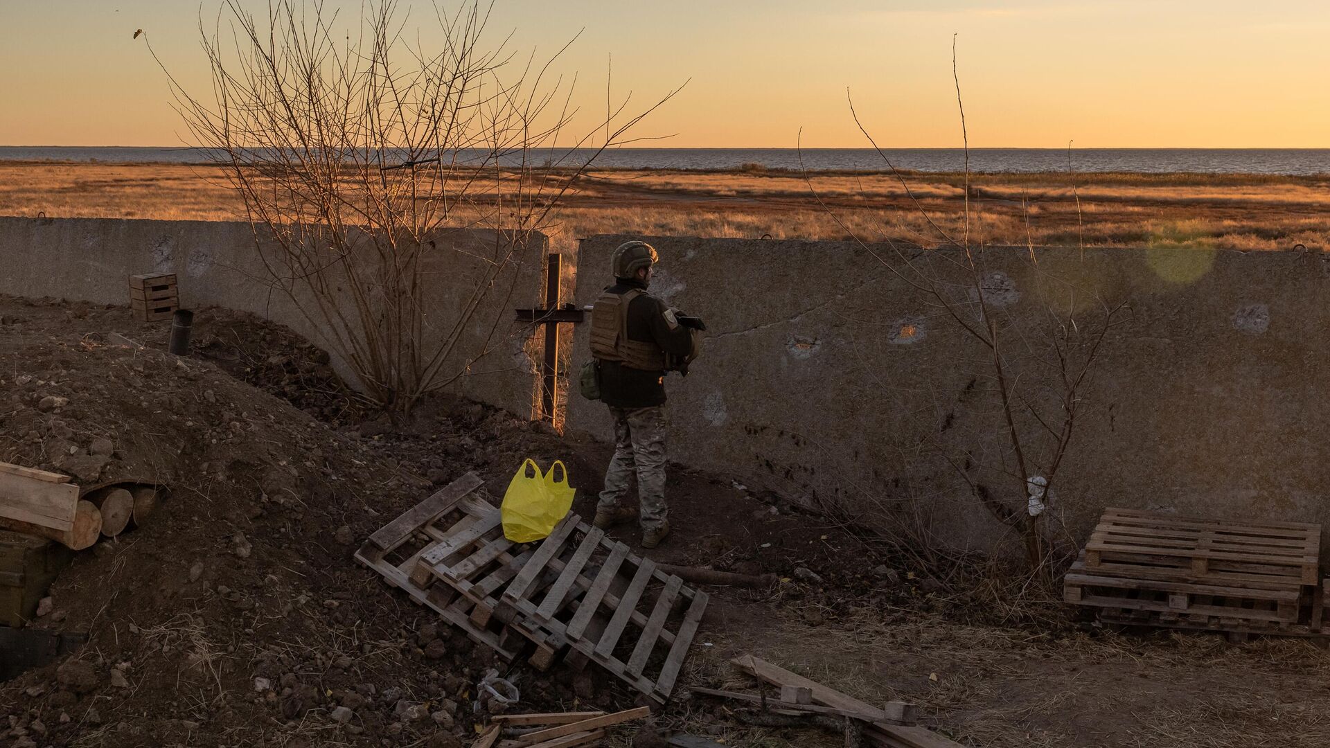 Украинский военнослужащий бригады территориальной обороны на позиции у реки Днепр - РИА Новости, 1920, 06.01.2024